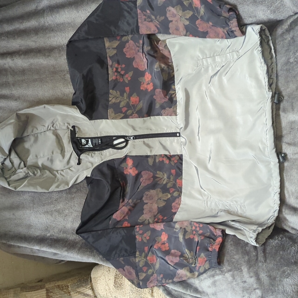 Beautiful Giant silky hoodie size medium